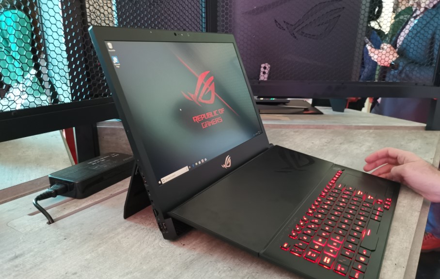 ASUS'un oyun bilgisayarı ROG Mothership